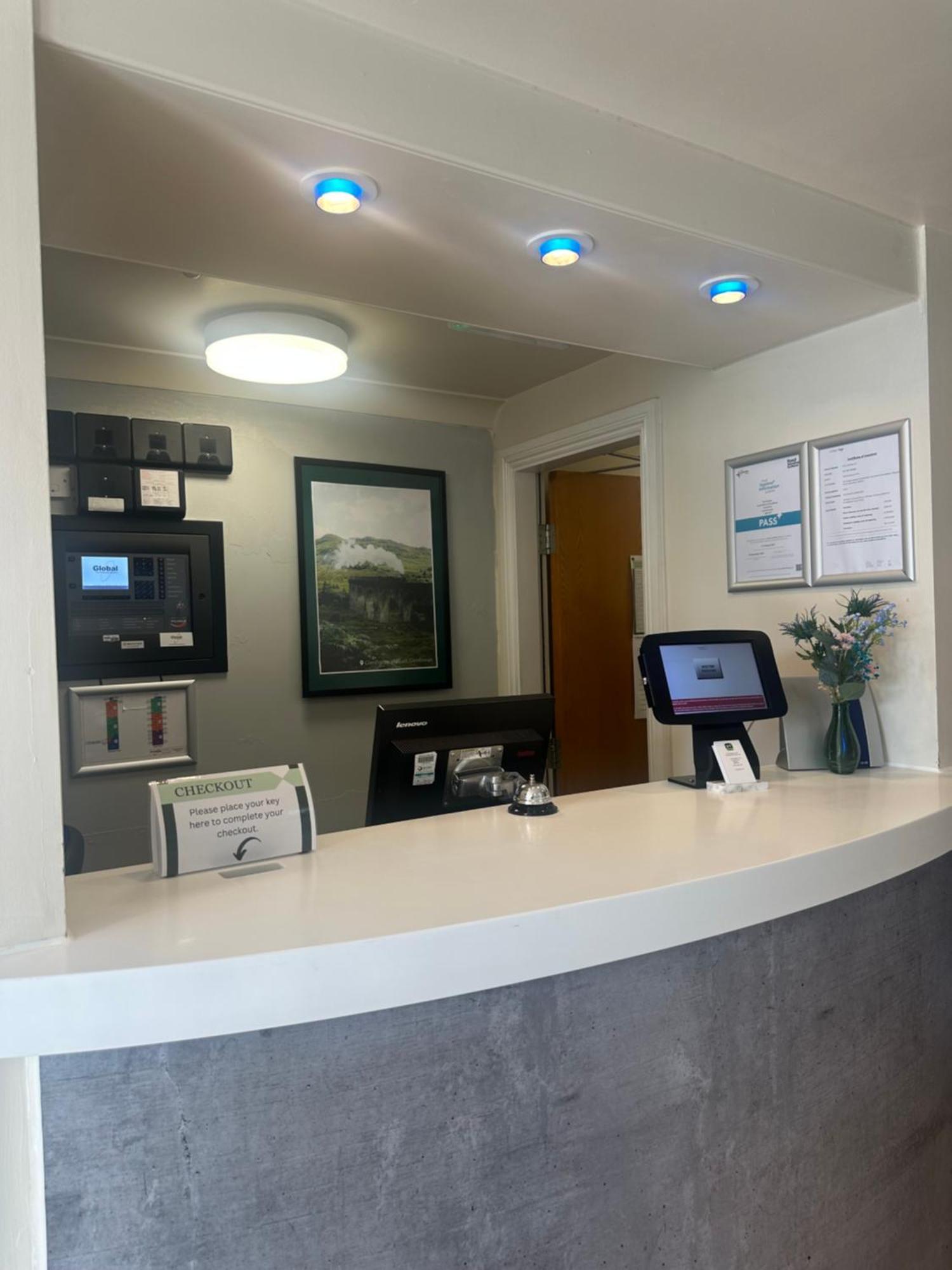 Go2 Glasgow Cumbernauld Hotel - Free Parking And Pet Friendly Exteriör bild